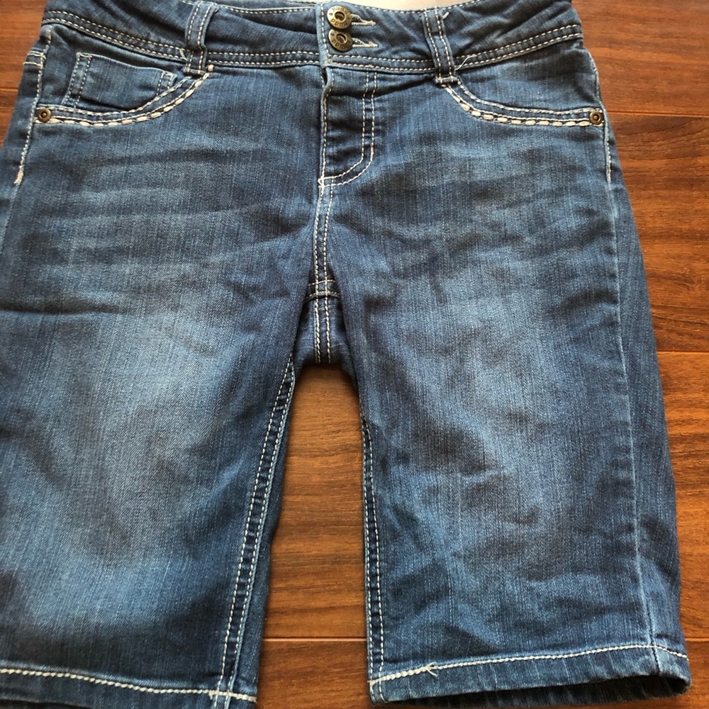 Mudd girls adjustable waist blue Jean shorts